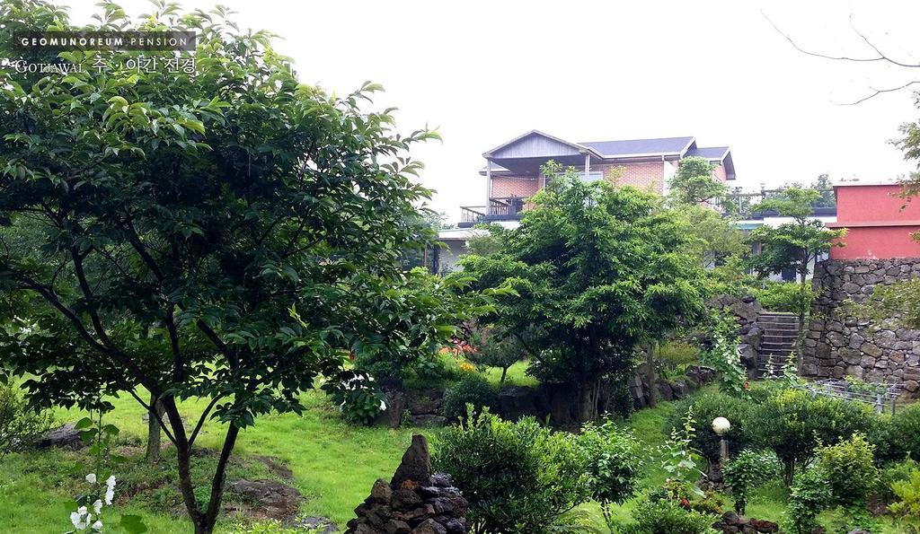 Gotjawal Geomunoreum Pension เมืองเชจู ภายนอก รูปภาพ