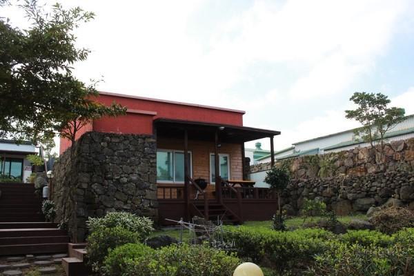 Gotjawal Geomunoreum Pension เมืองเชจู ภายนอก รูปภาพ