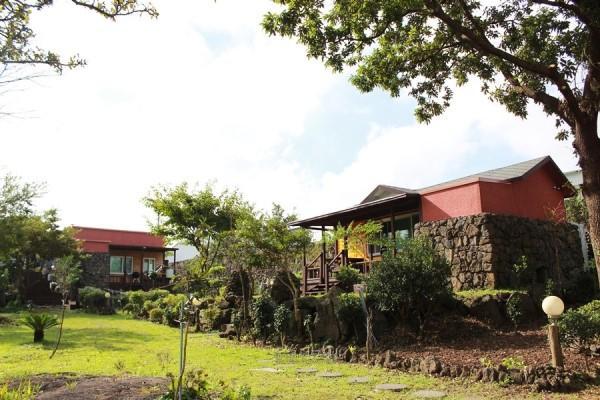 Gotjawal Geomunoreum Pension เมืองเชจู ภายนอก รูปภาพ