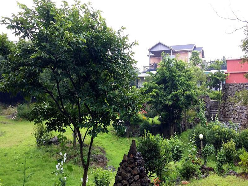 Gotjawal Geomunoreum Pension เมืองเชจู ภายนอก รูปภาพ