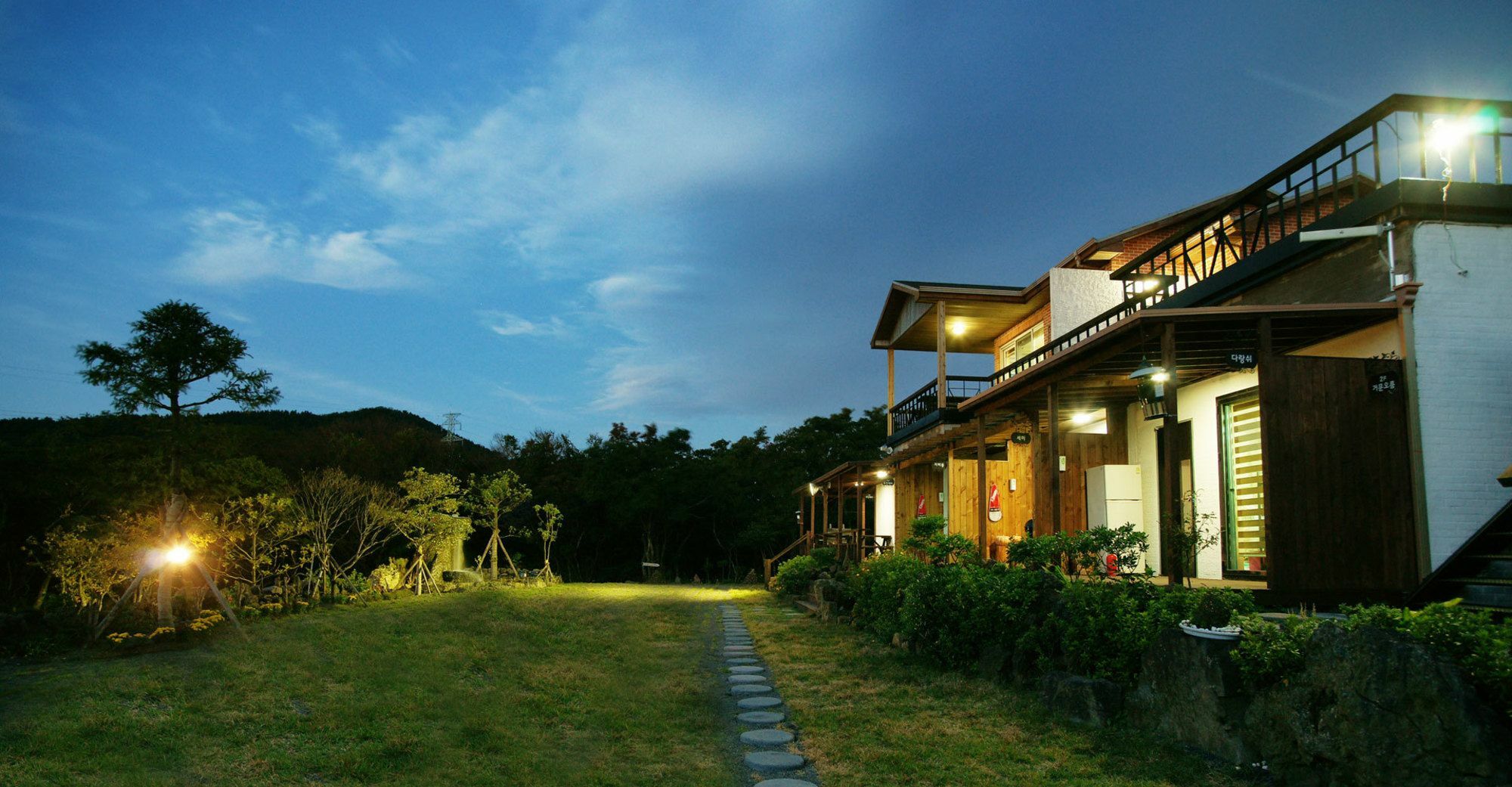 Gotjawal Geomunoreum Pension เมืองเชจู ภายนอก รูปภาพ