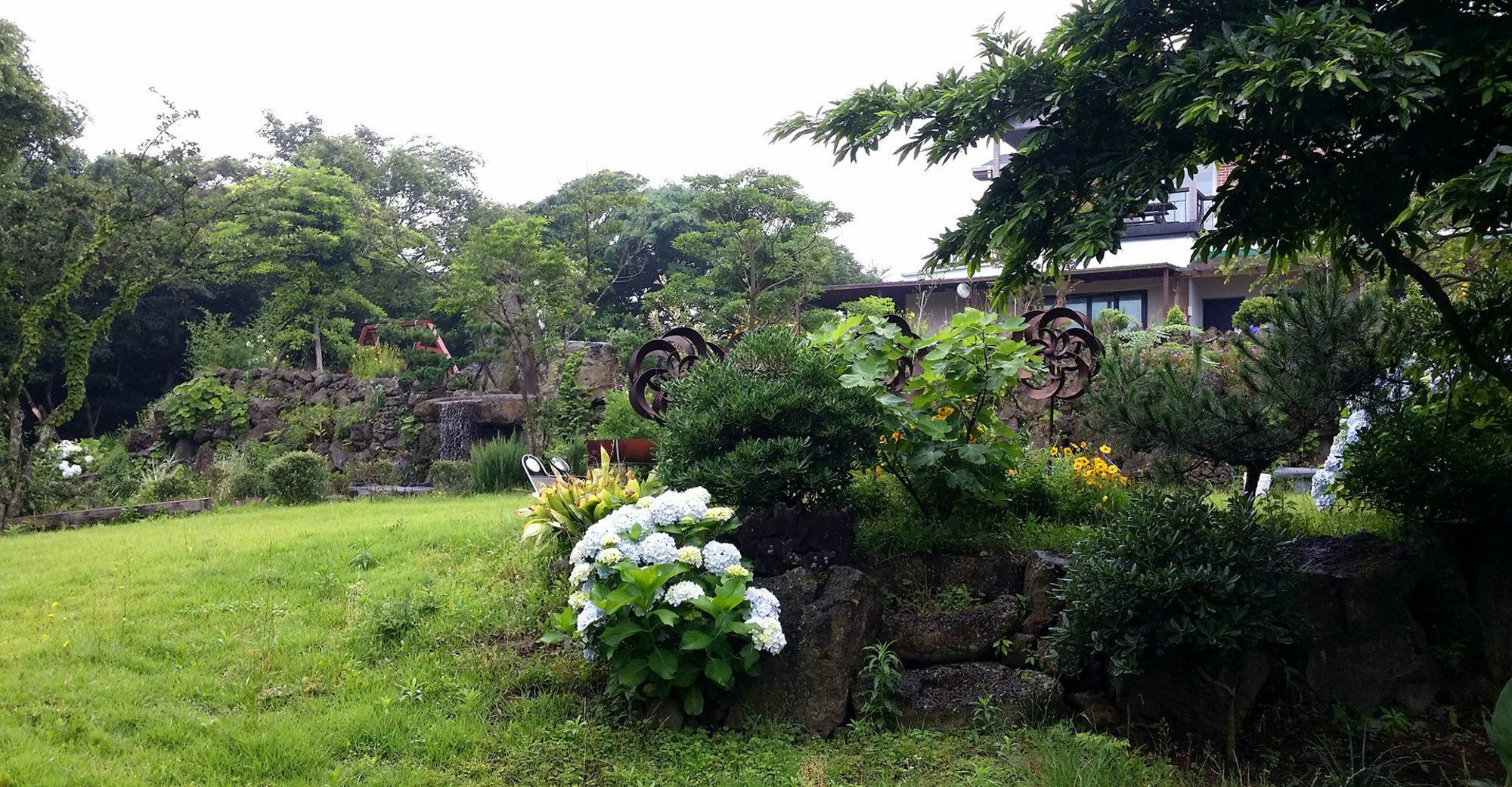 Gotjawal Geomunoreum Pension เมืองเชจู ภายนอก รูปภาพ