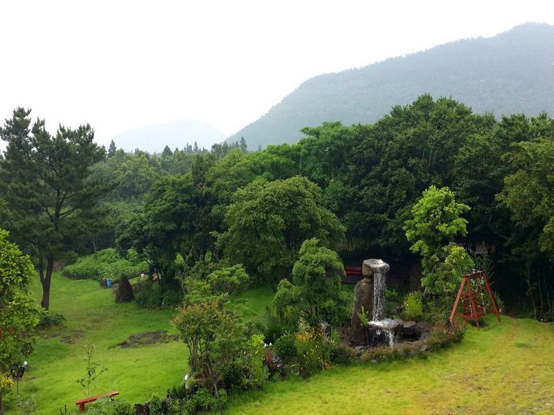 Gotjawal Geomunoreum Pension เมืองเชจู ภายนอก รูปภาพ