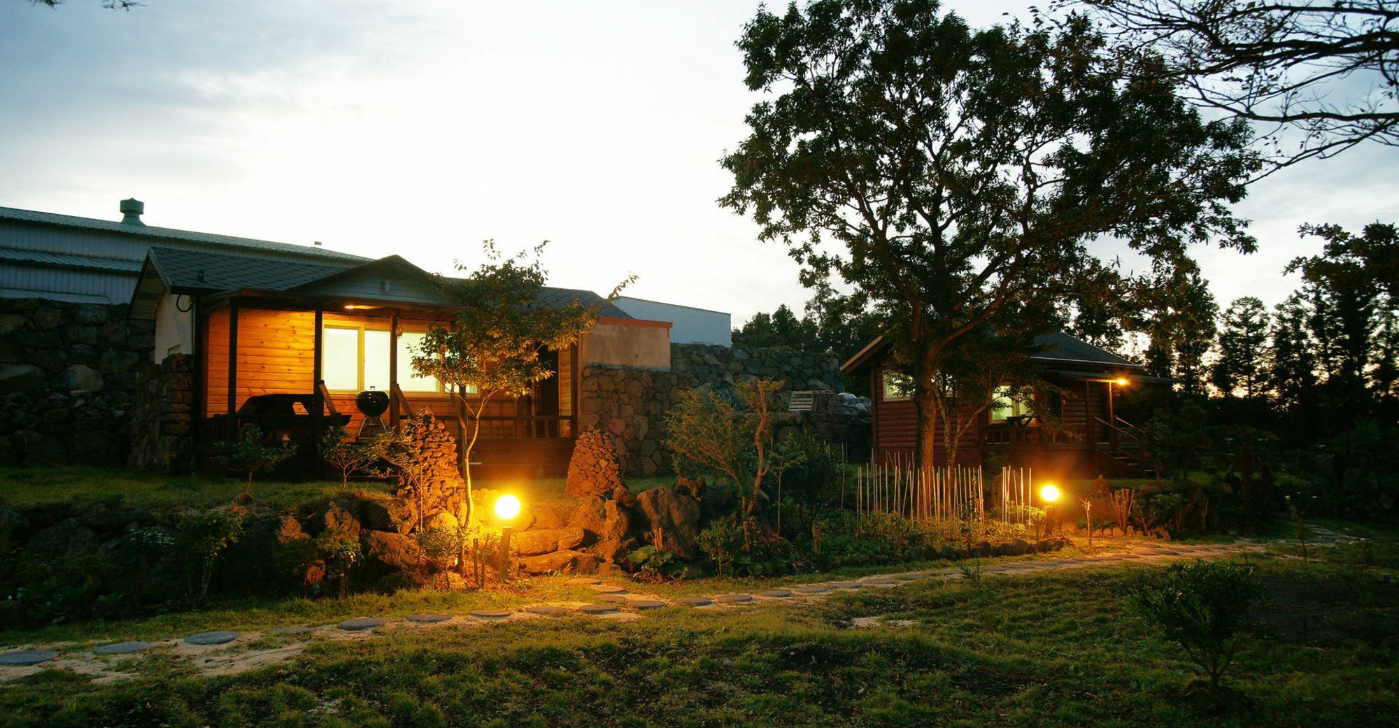 Gotjawal Geomunoreum Pension เมืองเชจู ภายนอก รูปภาพ