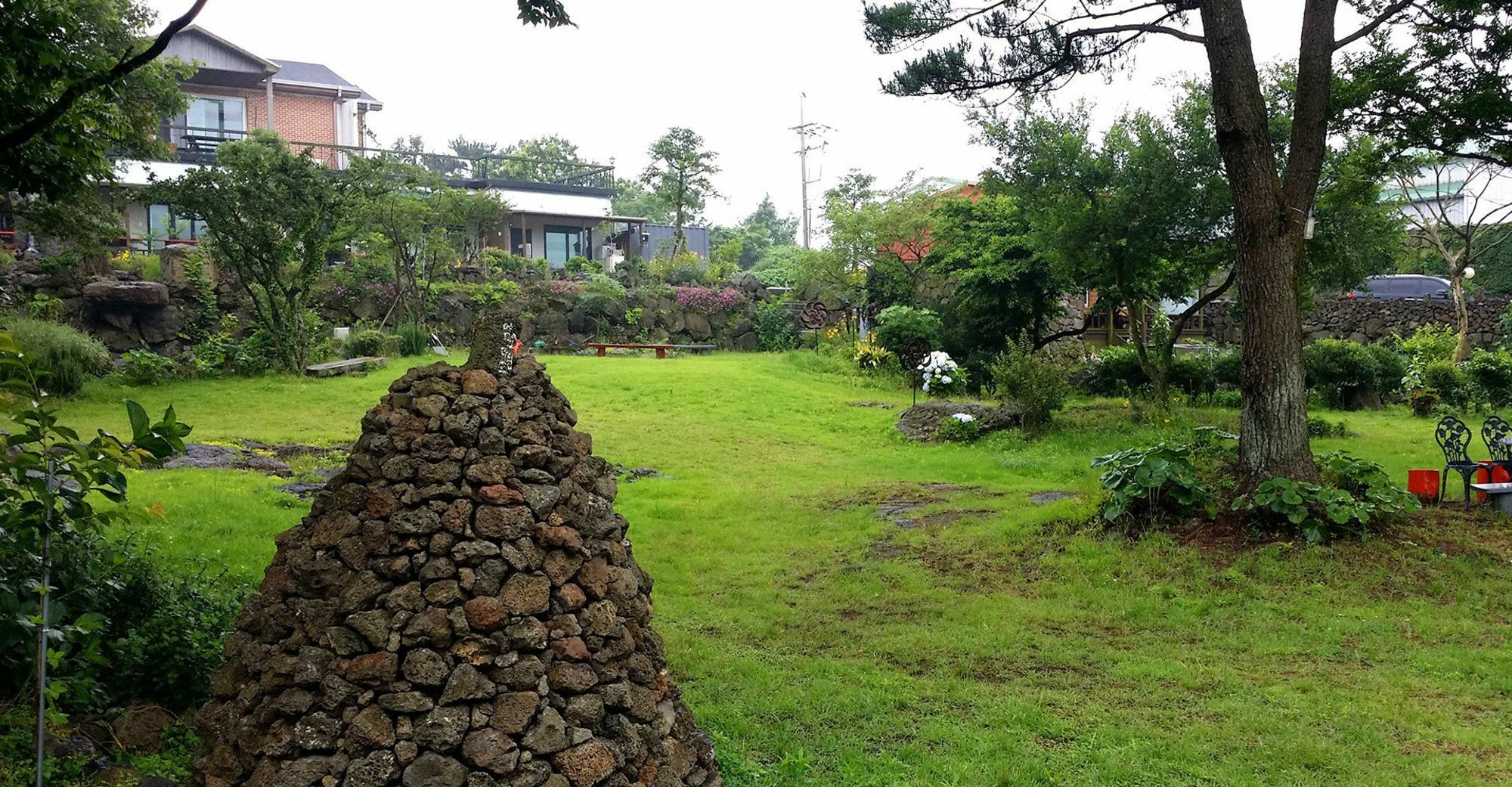 Gotjawal Geomunoreum Pension เมืองเชจู ภายนอก รูปภาพ